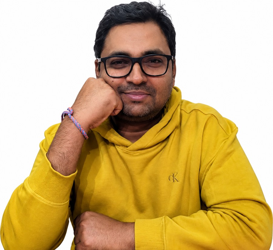 Portrait of author M.R. Gontu