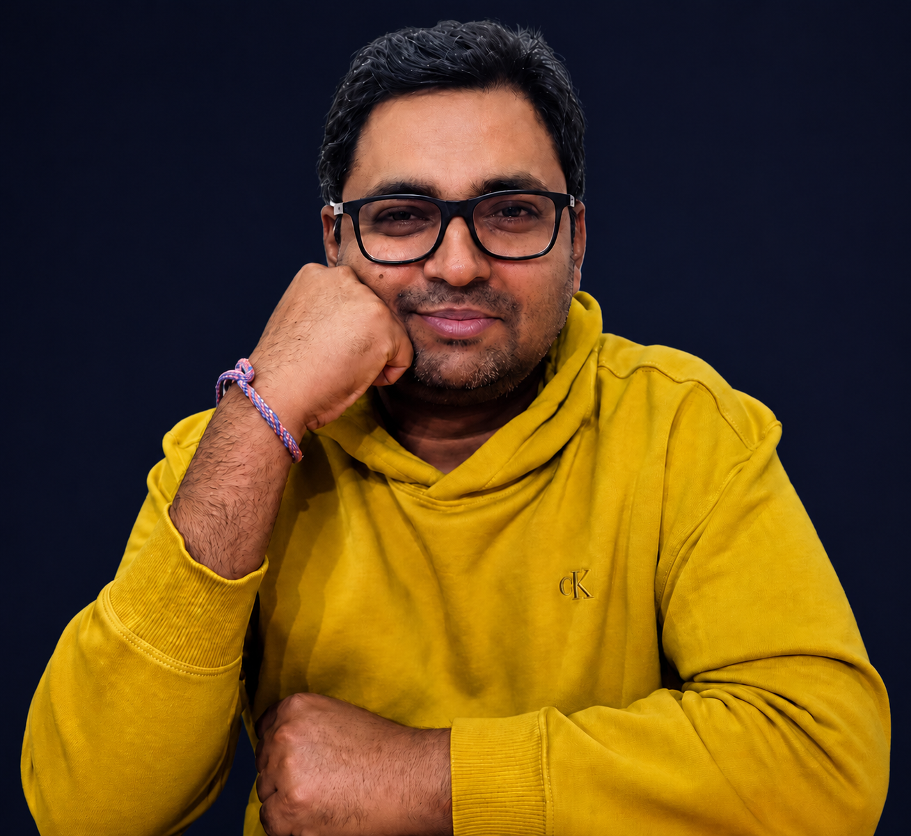 Portrait of author M.R. Gontu